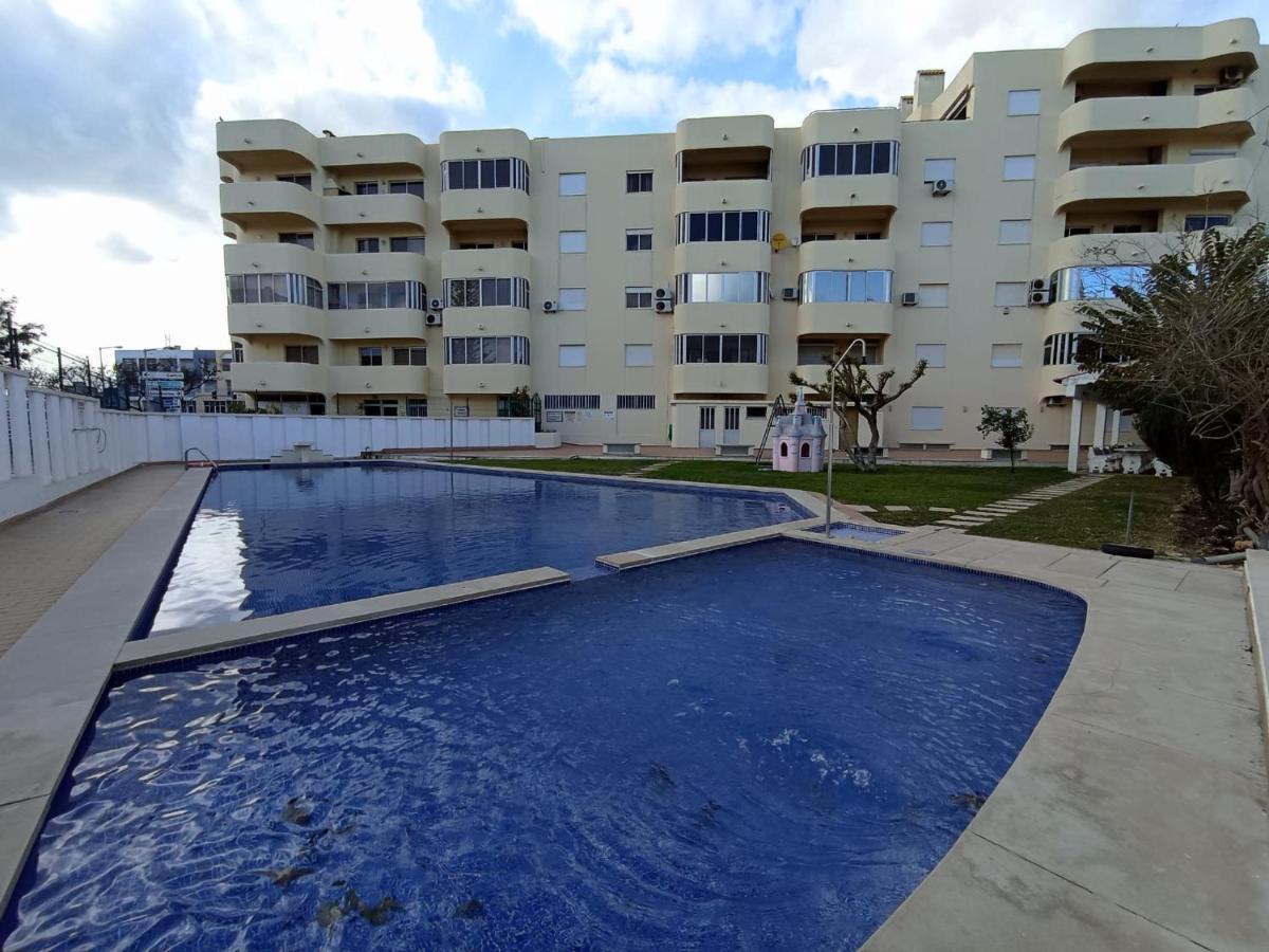Love Shack Flat In Quarteira Center Luaran gambar