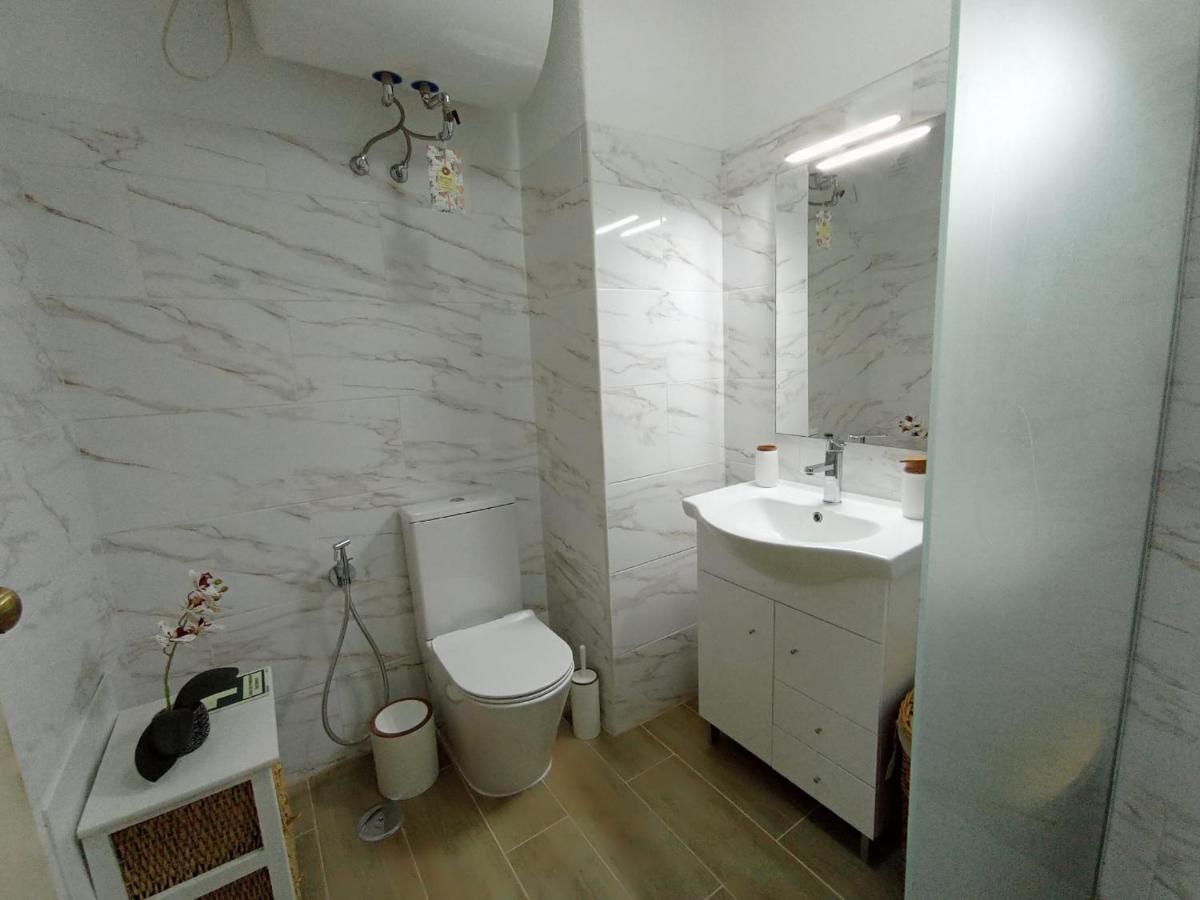 Love Shack Flat In Quarteira Center Luaran gambar