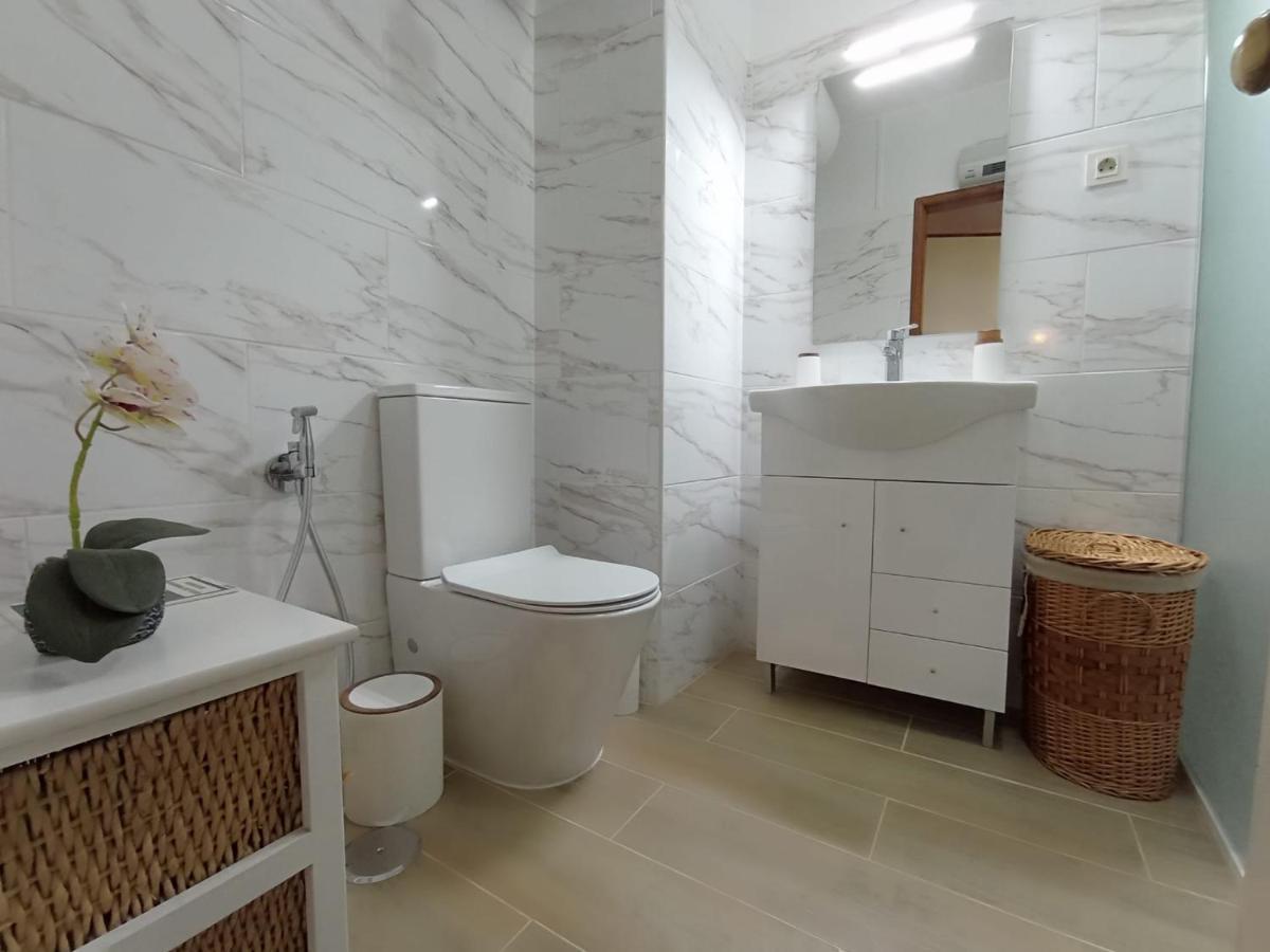 Love Shack Flat In Quarteira Center Luaran gambar