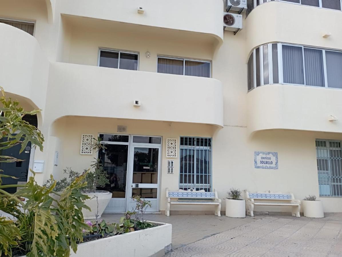 Love Shack Flat In Quarteira Center Luaran gambar