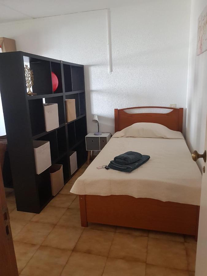 Love Shack Flat In Quarteira Center Luaran gambar