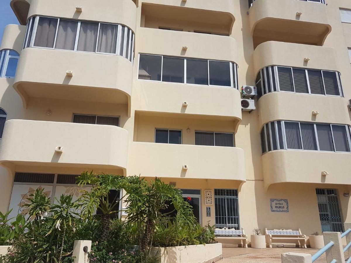 Love Shack Flat In Quarteira Center Luaran gambar